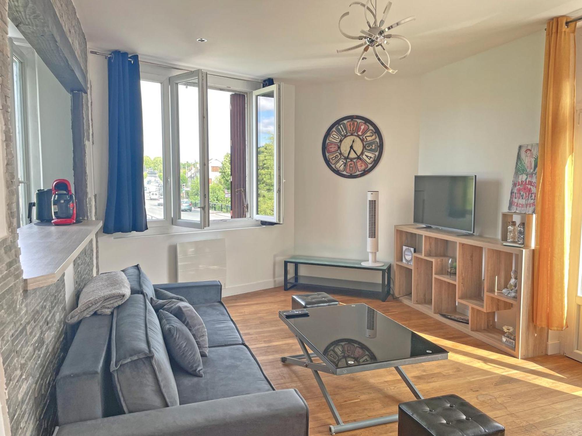 Grand T2 Renove - Bord Du Canal - Commerces A Pied 모레쉬르루앙 외부 사진